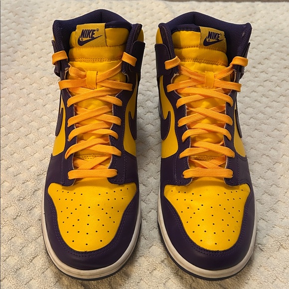 Nike Dunk Hi Retro “Lakers” - Picture 3 of 8